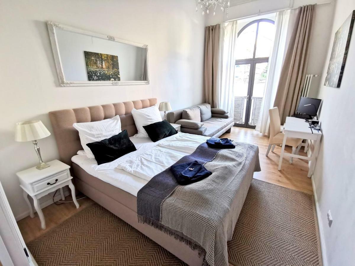 Gastein By Rockchair Apartments L Superhost Status L 2 Bedrooms Boxspringbeds 1,5 Bathrooms - Cozy Family & Business Flair Welcomes You! Βερολίνο Εξωτερικό φωτογραφία